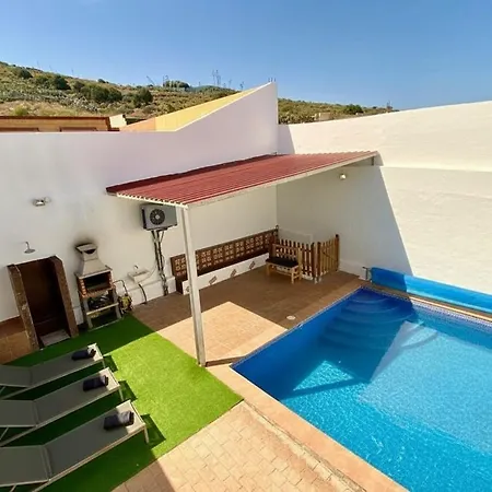 Villa Montana - Private Pool & Bbq *